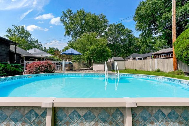 8320 E 133rd Street, Grandview, MO 64030