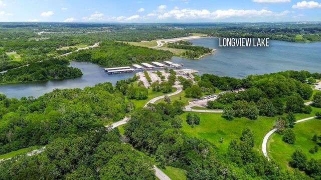 8320 E 133rd Street, Grandview, MO 64030
