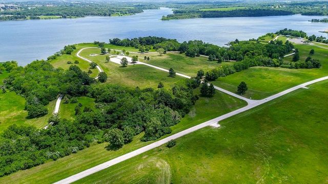 8320 E 133rd Street, Grandview, MO 64030