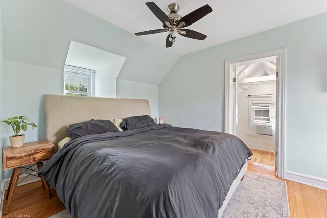 759 Laurel Avenue, Des Plaines, IL 60016