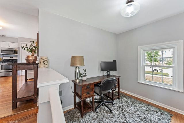 759 Laurel Avenue, Des Plaines, IL 60016