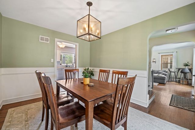 759 Laurel Avenue, Des Plaines, IL 60016