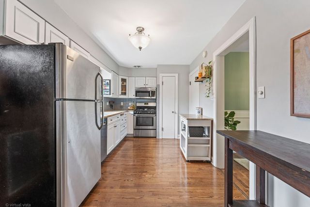 759 Laurel Avenue, Des Plaines, IL 60016