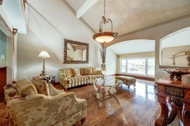 5141 Del Monte Drive, Houston, TX 77056