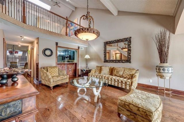 5141 Del Monte Drive, Houston, TX 77056