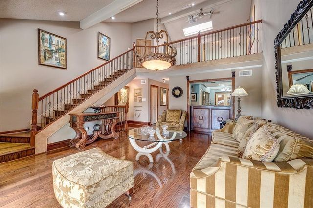 5141 Del Monte Drive, Houston, TX 77056