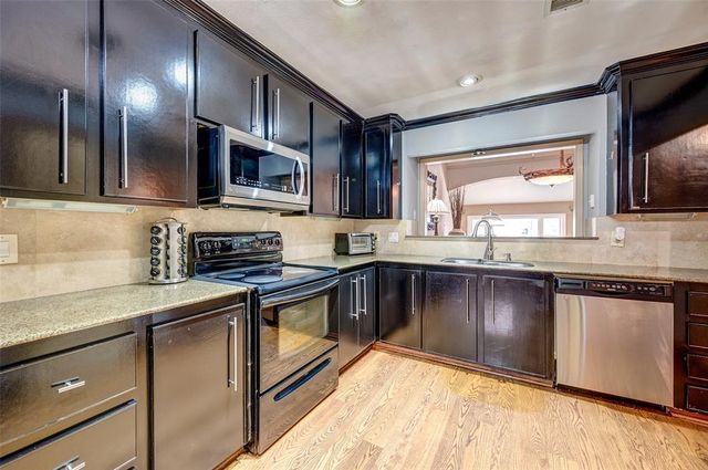 5141 Del Monte Drive, Houston, TX 77056