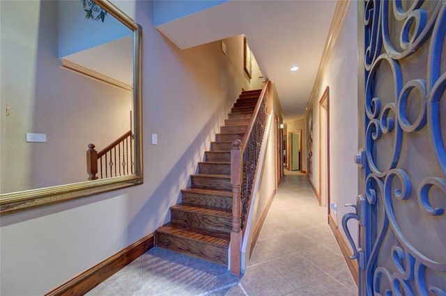 5141 Del Monte Drive, Houston, TX 77056