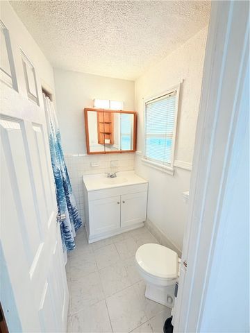 4305 Willow St, Corpus Christi, TX 78411