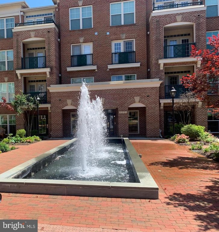 2903 SAINTSBURY PLZ #310, Fairfax, VA 22031