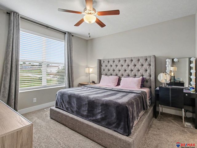 7410 S 184, Omaha, NE 68136