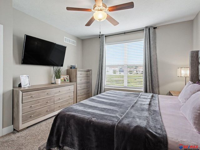 7410 S 184, Omaha, NE 68136