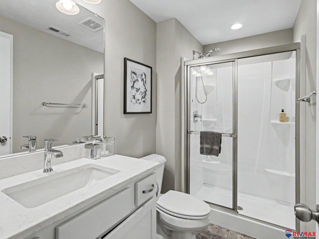 7410 S 184, Omaha, NE 68136