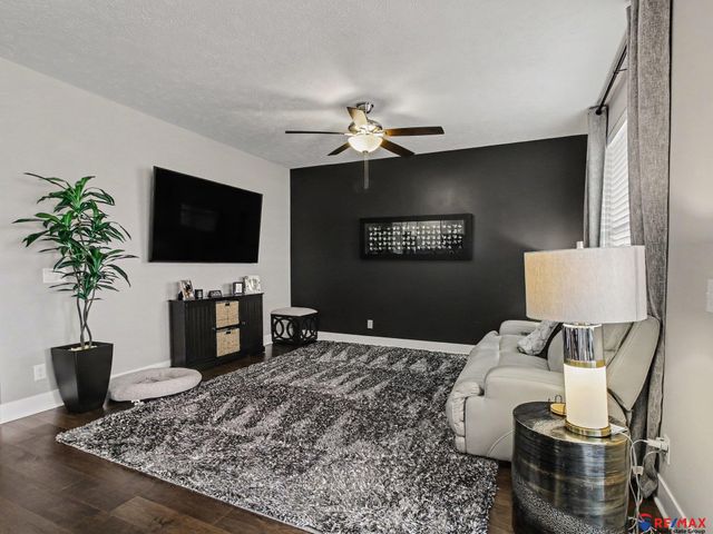 7410 S 184, Omaha, NE 68136