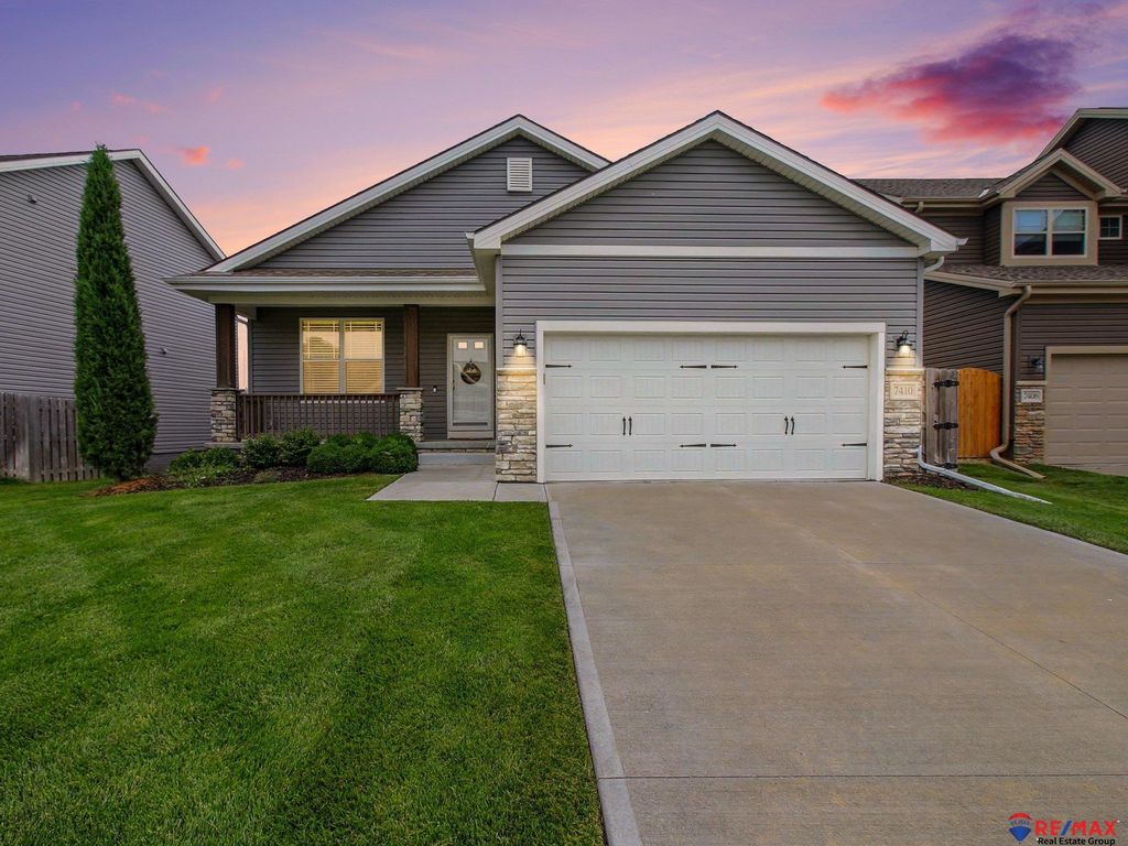 7410 S 184, Omaha, NE 68136
