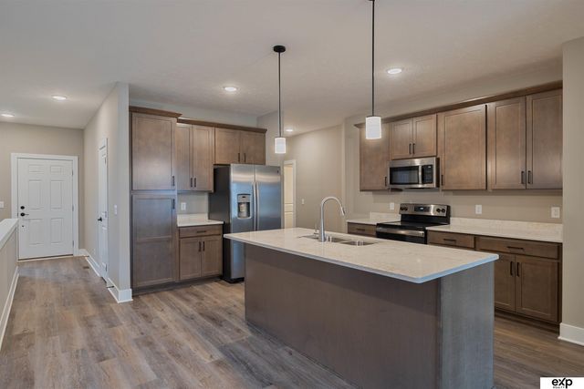8209 S 178th Street, Omaha, NE 68136