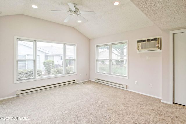 332B Quinton Drive, Monroe, NJ 08831