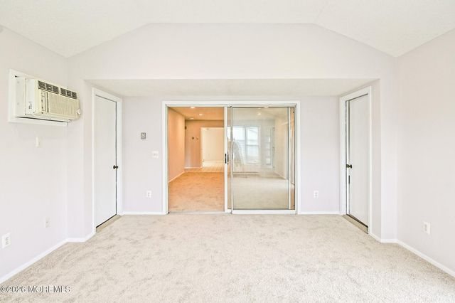 332B Quinton Drive, Monroe, NJ 08831