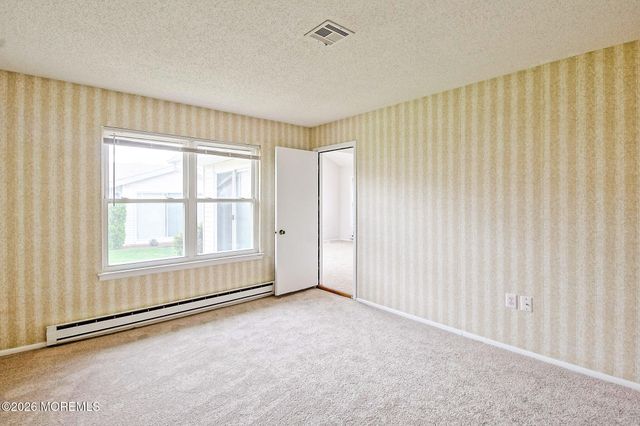 332B Quinton Drive, Monroe, NJ 08831