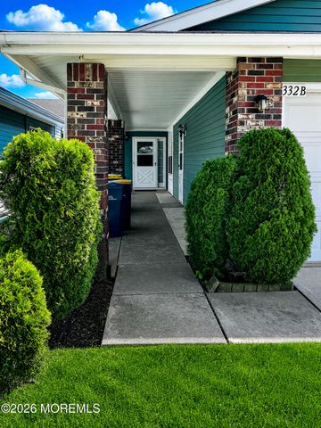332B Quinton Drive, Monroe, NJ 08831