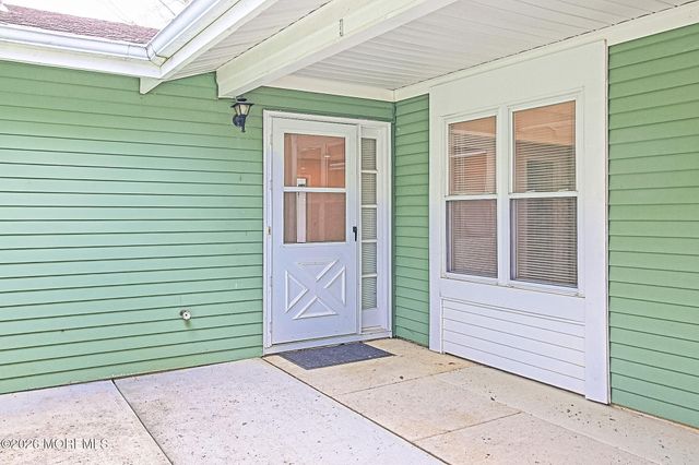 332B Quinton Drive, Monroe, NJ 08831