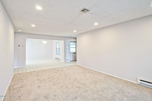 332B Quinton Drive, Monroe, NJ 08831