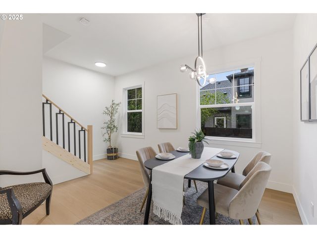 7319 N POLK Ave, Portland, OR 97203