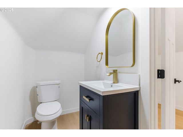 7319 N POLK Ave, Portland, OR 97203