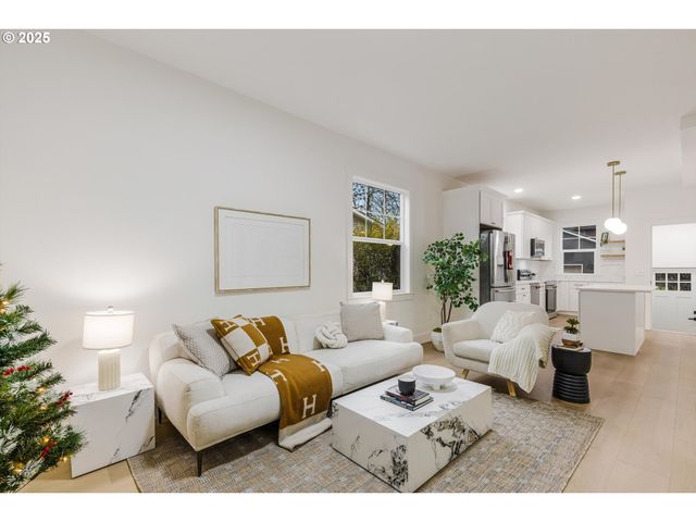 7319 N POLK Ave, Portland, OR 97203