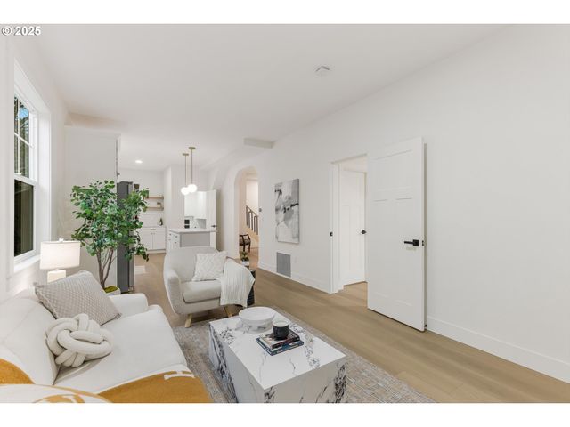 7319 N POLK Ave, Portland, OR 97203