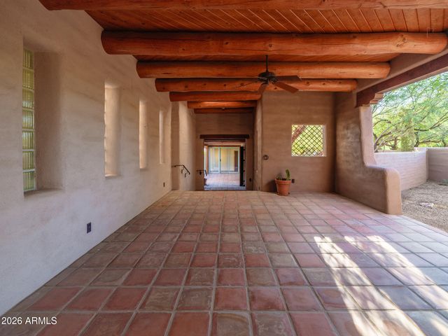 5507 N PALO CRISTI Road, Paradise Valley, AZ 85253