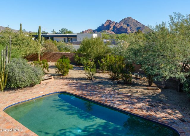 5507 N PALO CRISTI Road, Paradise Valley, AZ 85253