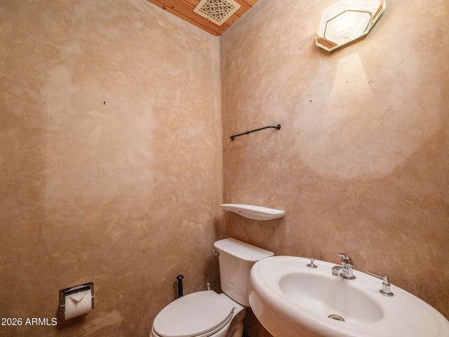 5507 N PALO CRISTI Road, Paradise Valley, AZ 85253