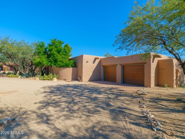5507 N PALO CRISTI Road, Paradise Valley, AZ 85253