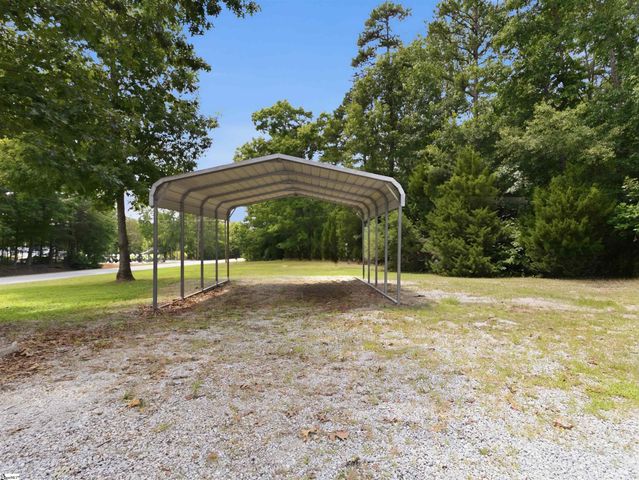 4141 Cross Anchor Road, Enoree, SC 29335
