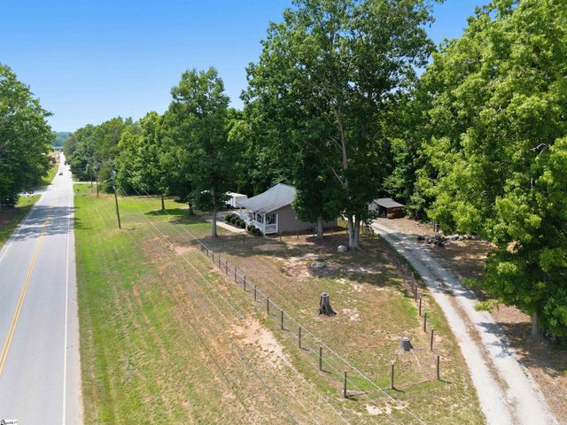 4141 Cross Anchor Road, Enoree, SC 29335