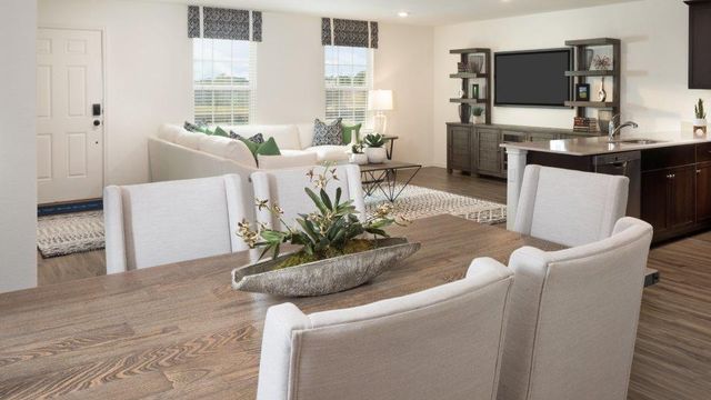 133 BUGBEE, Kyle, TX 78640