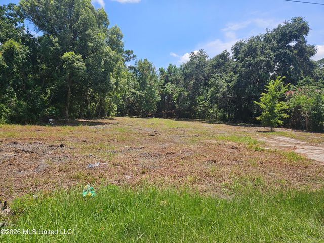 1209 Old Spanish Trail, Bay Saint Louis, MS 39520