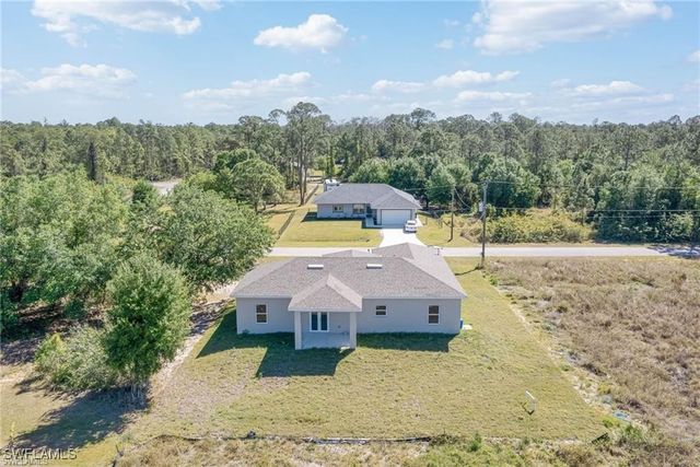 2023 Robert AVE, Alva, FL 33920
