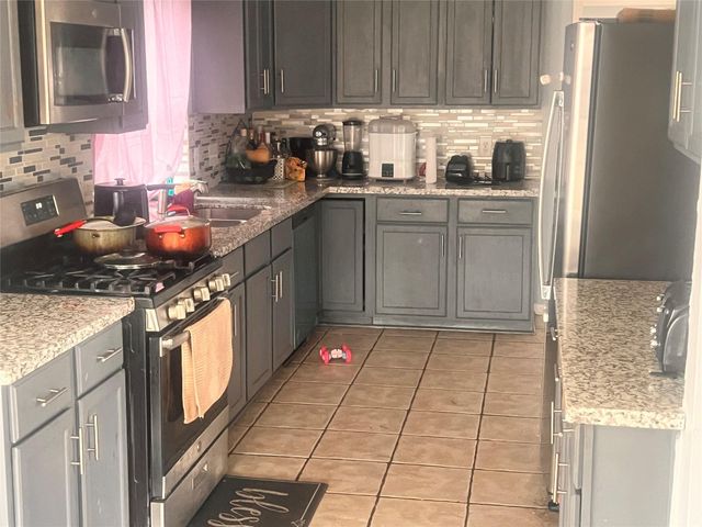 21418 Wildcroft Drive, Katy, TX 77449