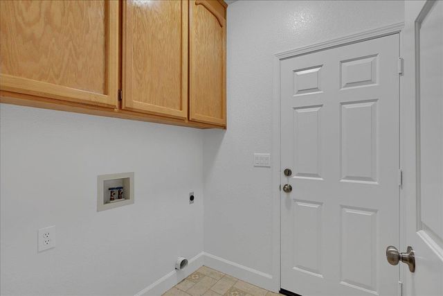 1602 Majorca Dr, Yuba City, CA 95993