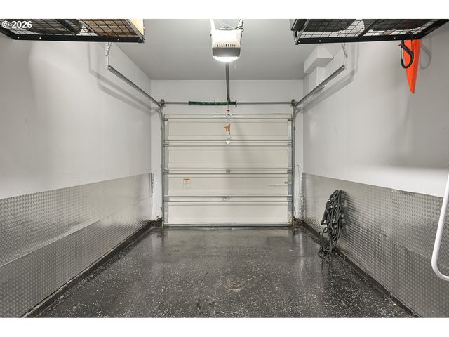 14925 Sw SANDHILL Loop 102, Beaverton, OR 97007