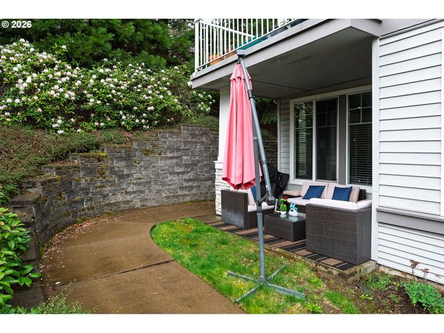 14925 Sw SANDHILL Loop 102, Beaverton, OR 97007