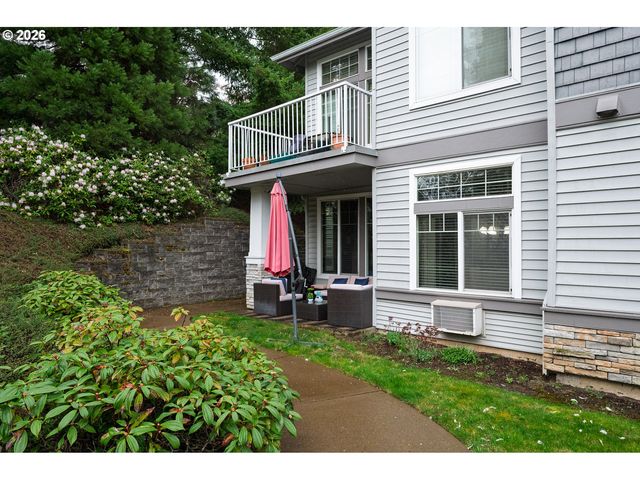14925 Sw SANDHILL Loop 102, Beaverton, OR 97007
