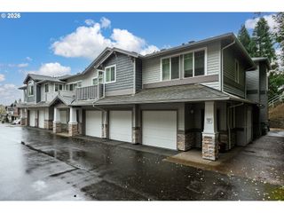 14925 Sw SANDHILL Loop 102, Beaverton, OR 97007