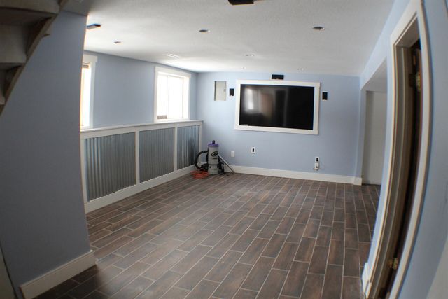 2212 Aurora Drive, Jackson, MI 49203