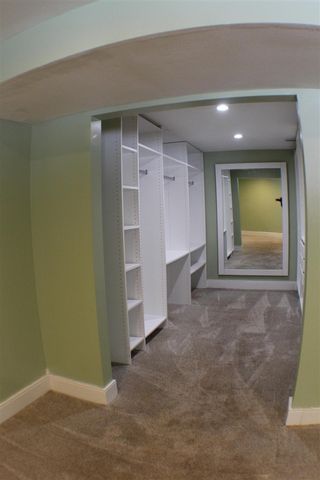 2212 Aurora Drive, Jackson, MI 49203