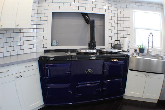 2212 Aurora Drive, Jackson, MI 49203