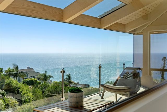48 N Vista De Catalina, Laguna Beach, CA 92651