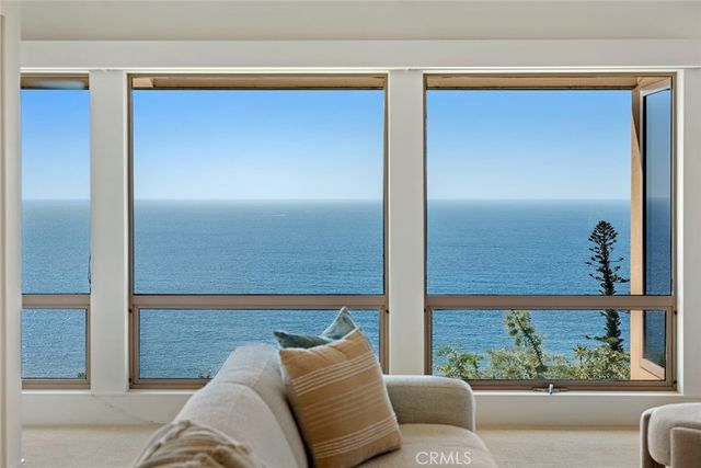 48 N Vista De Catalina, Laguna Beach, CA 92651